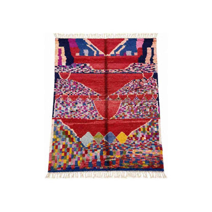 Tapis Mrirt rouge à chevrons et damiers colorés