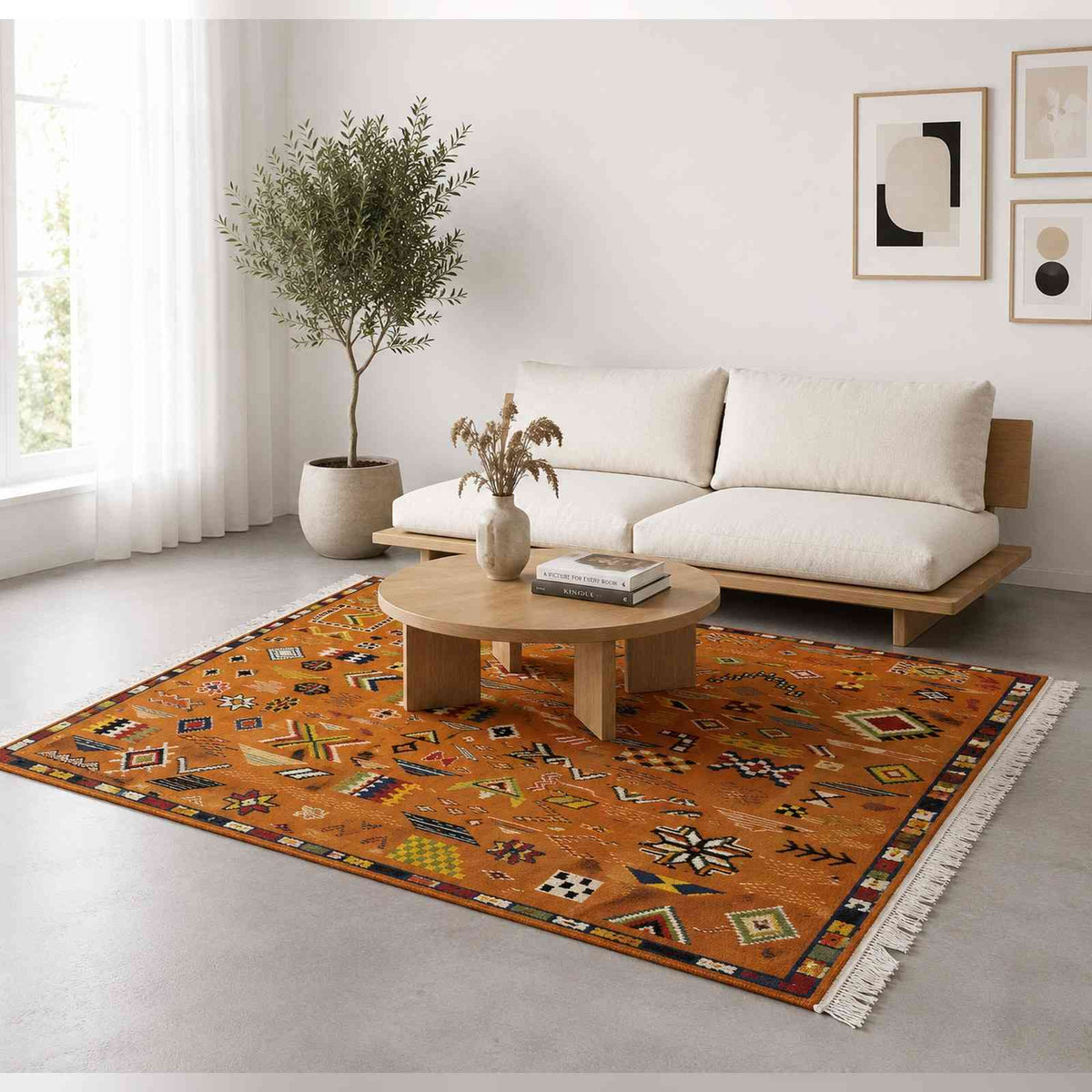Tapis Akhnif orange terracotta à symboles berbères