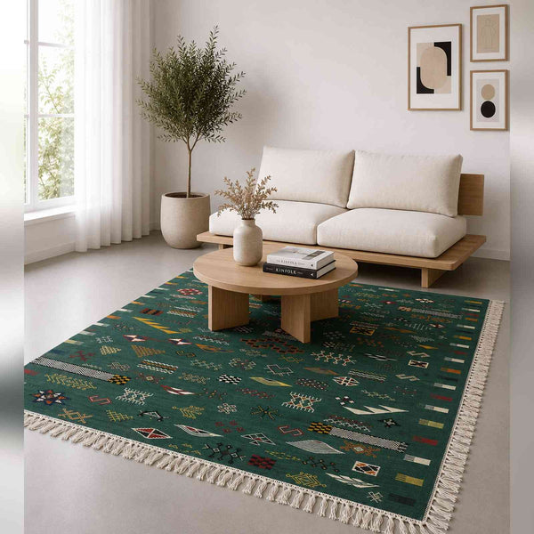 Tapis Akhnif vert émeraude à symboles berbères