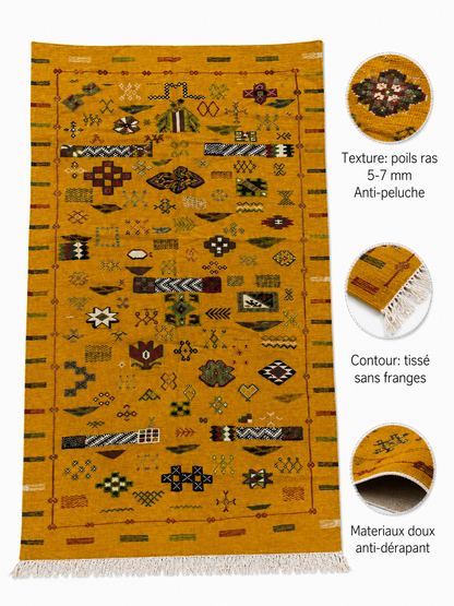 Infographie des caractéristiques d'un tapis Akhnif moutarde : poils ras 5-7 mm, doux, anti-dérapant